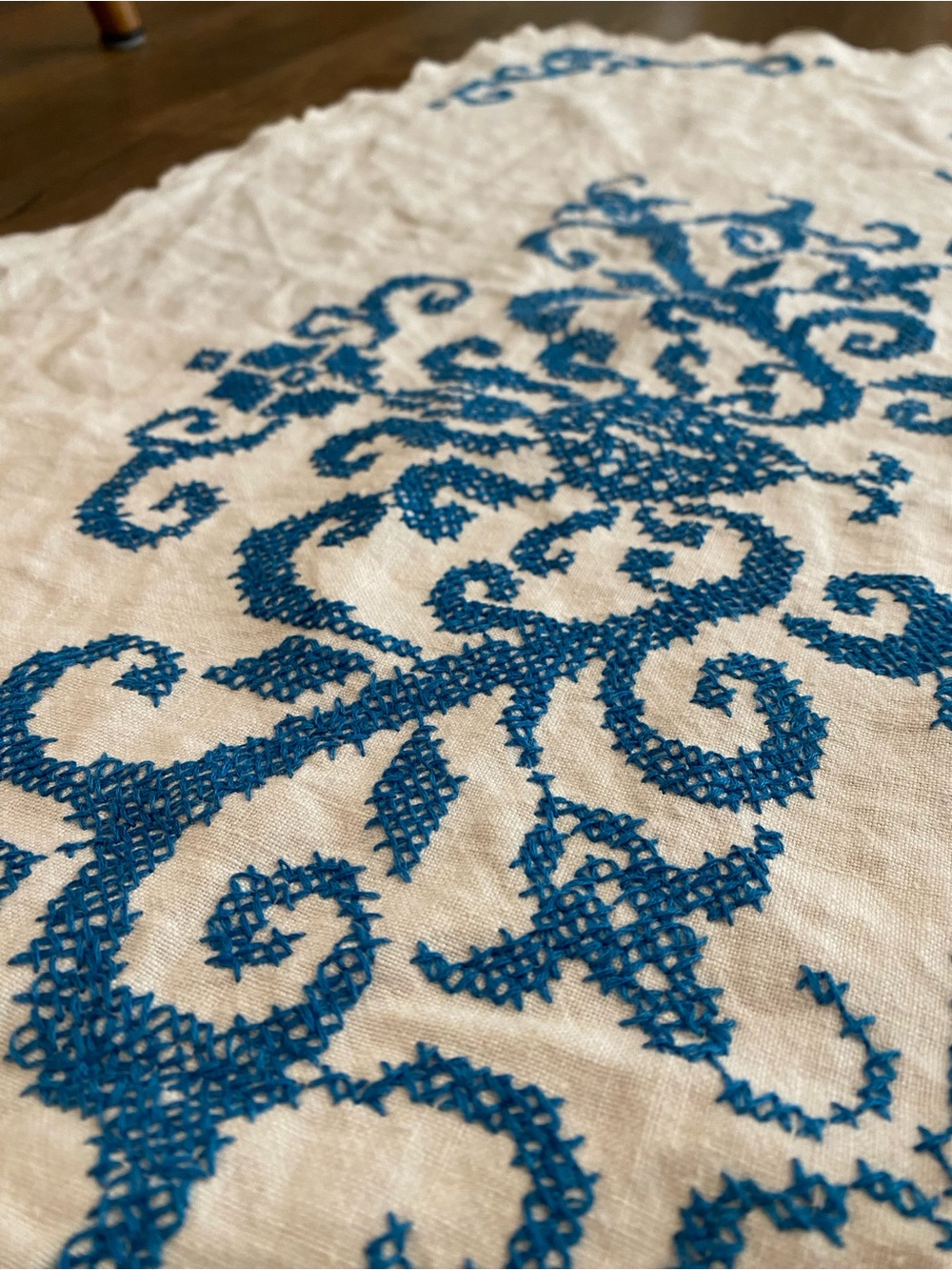 Vintage Hand Embroidered Tablecloth in Whites & Blues - Picture 3 of 4